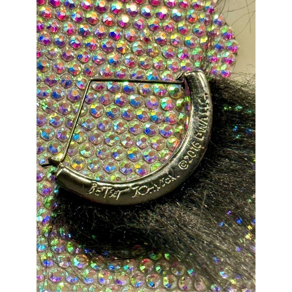 Betsey johnson xox x Trolls /happy pave fur/hair hoop cuff  earrings nwt - Picture 12 of 12